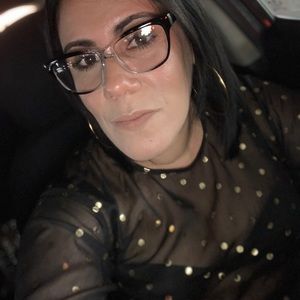 Meet your Posher, Nadia